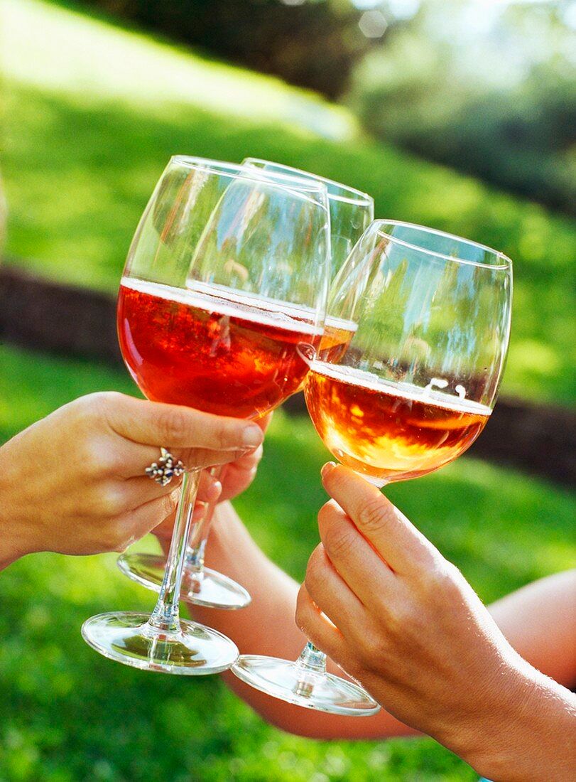 CBD és alkohol biztonságos kombinációja